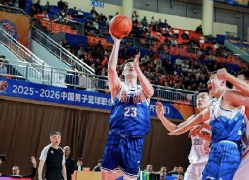 开云体育网页-阿不都沙拉木:跟门内加配合很舒服;我们要学会聪明地犯规